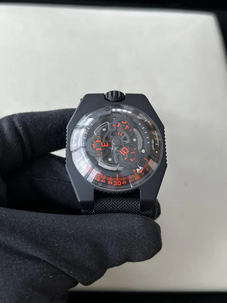 Urwerk UR-Satellite UR-100 LE